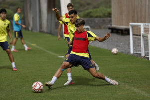 UD Las Palmas inicia preparación para debut en Copa del Rey