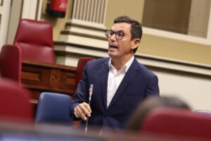 Canarias pide al Estado y a la UE limitaciones a la compra de vivienda por extranjeros no residentes