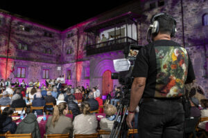 Suspenden la grabación de «Tenderete» en Teror por lluvias
