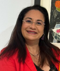 Inmaculada Reyes presenta su libro ‘Cinco violetas’ para visibilizar espacios públicos vinculados a mujeres